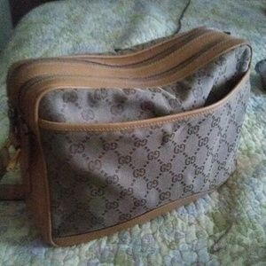 Gucci cross body bag